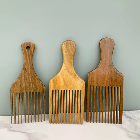 Custom Logo Honey Wide Tooth Unbraider Butterfly Wood Wooden Scalp Massage Natural Detangling Hair Brush Comb